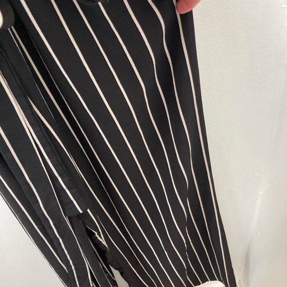 Black with white stripes jumpsuit with wide legs and belt. Size medium - Picture 5 of 8